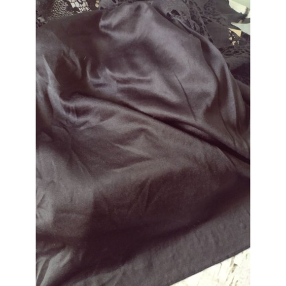 Francesca's Miami Crotchet Lace Overlay Dress Size S Black Sleeveless Boho - Picture 6 of 11